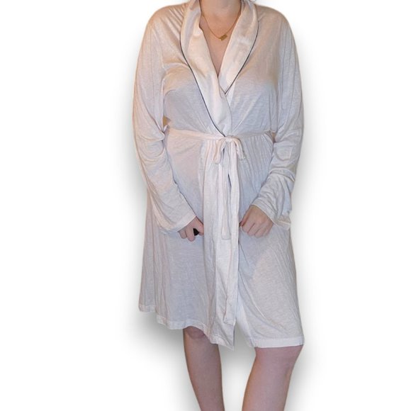 EBERJEY Robe - Picture 1 of 7